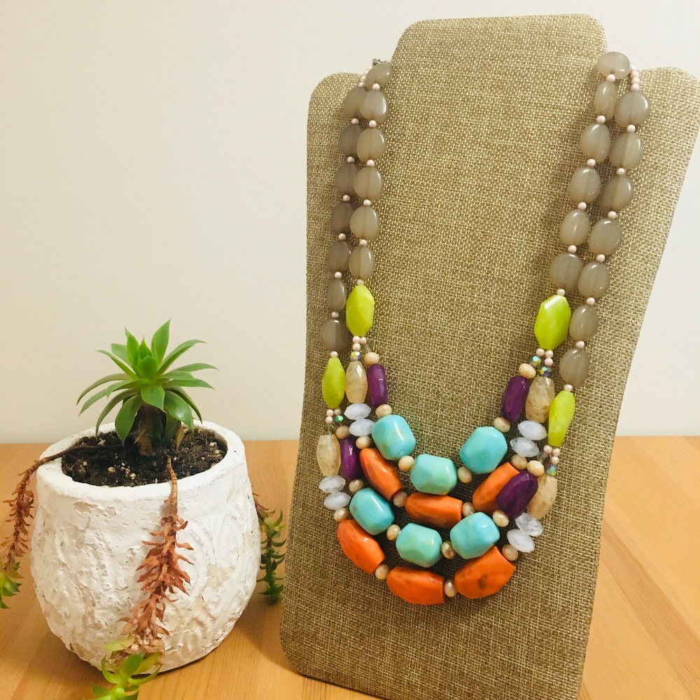 Premier Designs Spring Break Necklace